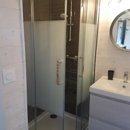 Insolite: La Tiny House Du Lutin Many Hébergement de vacances