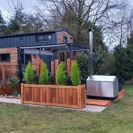 Insolite: La Tiny House Du Lutin Many Hébergement de vacances Saint-Christophe-Sur-Conde